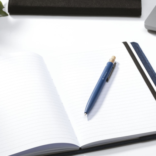 duurzaam-notitieboekje-vilt-eco-rpet-duurzame-relatiegeschenken-onboarding-pakket-notebook-logo-bedrukking-pen-uitzendbureau-onderwijs-goodiebag-promotie-zaakado-rotterdam