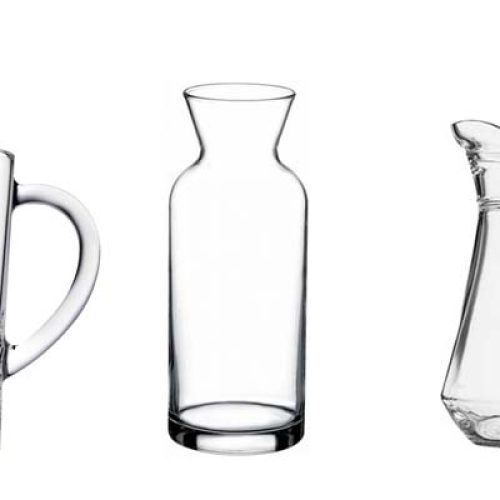 karaf-met-ogo-glazen-karaffen-gepersonaliseerd-waterkan-water-drinken-luxe-relatiegeschenken-kerstcadeau-thuiswerkers-bedankje-logobedrukking-op-tafel-zaakado-rotterdam