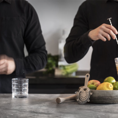 luxe-cocktailshaker-cocktails-cocktailset-logo-graveren-feestje-zomergeschenk-feestdagen-kerstcadeau-directie-horeca-ijsemmer-nieuwjaarsgeschenk-feestelijk-zaakado-rotterdam