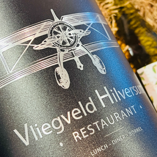 luxe-wijnkoeler-gepersonaliseerd-full-colour-print-rondom-restaurant-wijngeschenk-feestdagen-bedankje-wijn-relatiegeschenken-wijncadeau-eindejaarsgeschenk-kerst-zaakado-rotterdam