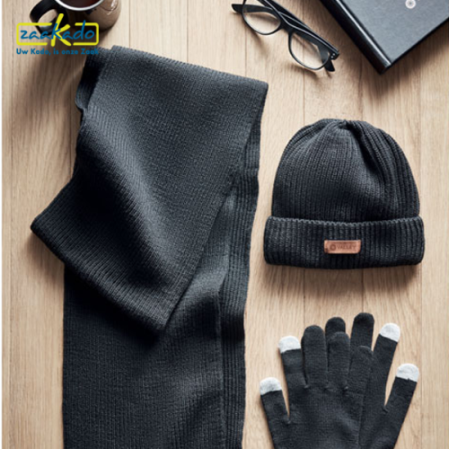 wintergeschenk-gadget-powerbank-praktische-relatiegeschenken-touchscreen-handschoenen-winter-sjaal-muts-met-logo-wintercadeau-kerstpakket-callcenter-bouw-IT-zaakado-rotterdam